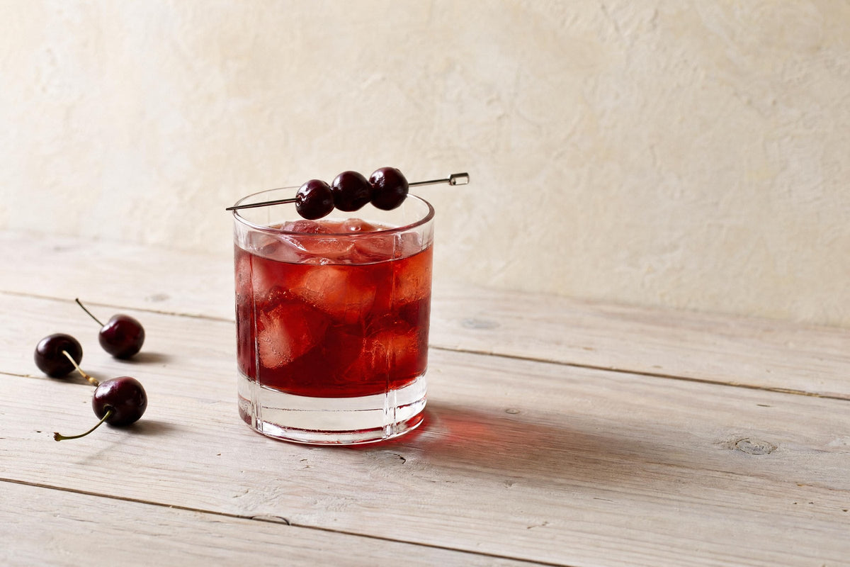 apros Kirsch Negroni